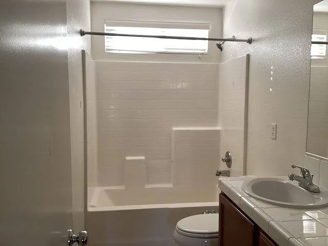 2620 Sparkling Water Ct — Photo 4