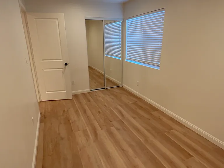 3665 Mount Vernon Ave — Photo 11