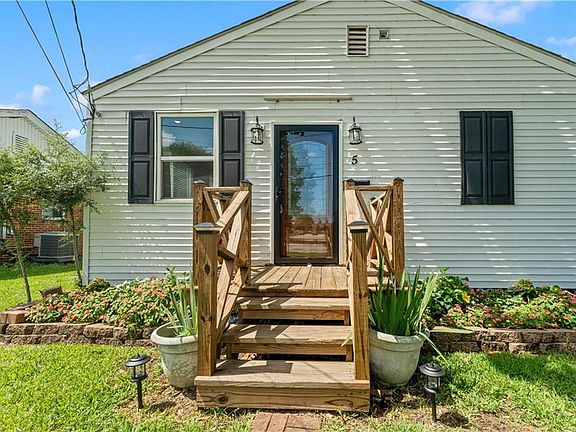 2nd image of 5 Madelon Pl