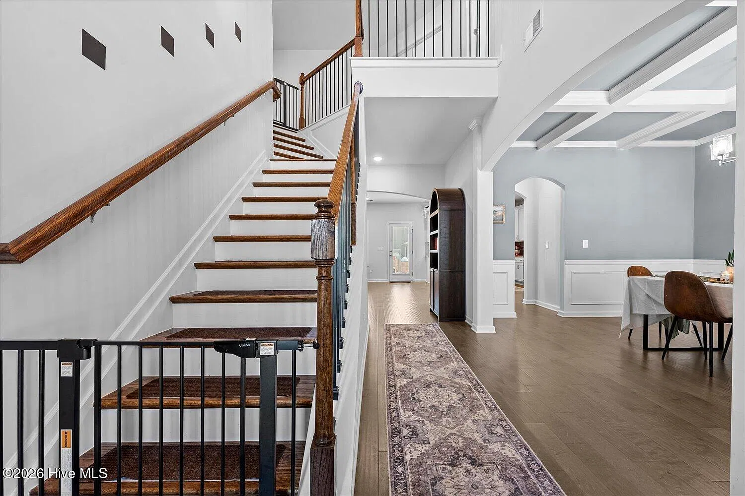 4 bed, 2.5 bath, 2599 sqft, $2,700 — Photo 3