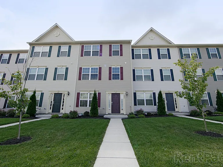 217 Country Ridge Dr — Photo 1