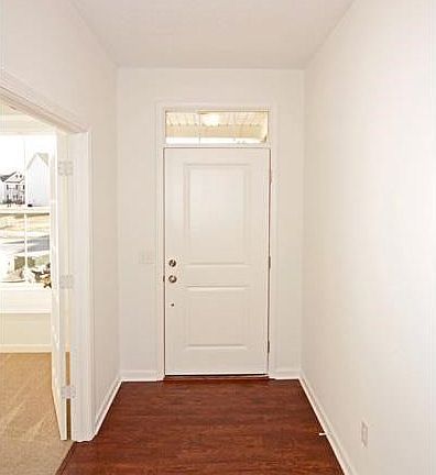 This photo is of the same model but in a different CalAtlant