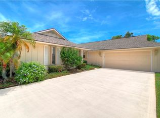 5640 SE Miles Grant Rd, Stuart, FL 34997