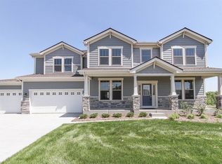 107 Flint Creek Ct, Hawthorn Woods, IL 60047