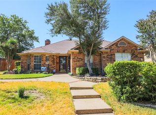 1604 Weatherstone Dr, Desoto, TX 75115