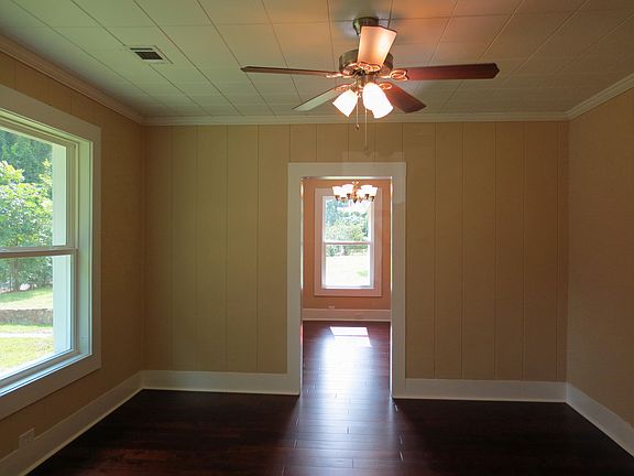 Dining Rm