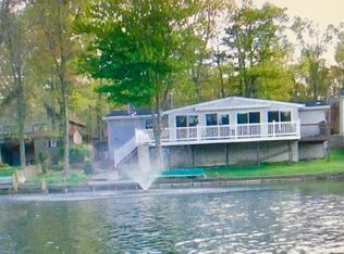 2318 S Shore Dr, Williamstown, NJ 08094