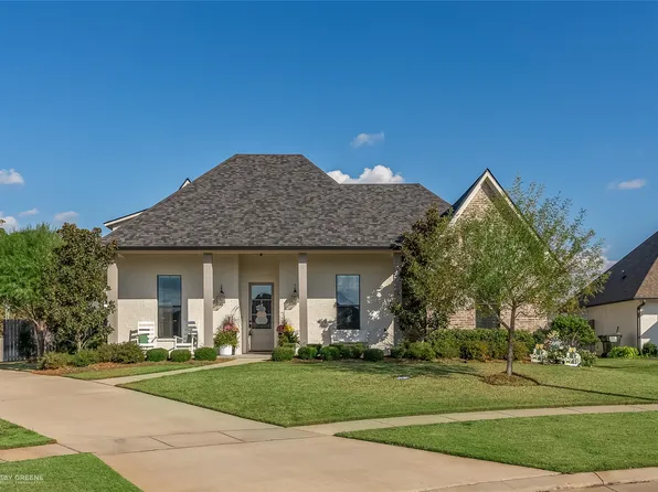 414 Independence Cir, Benton, LA 71006