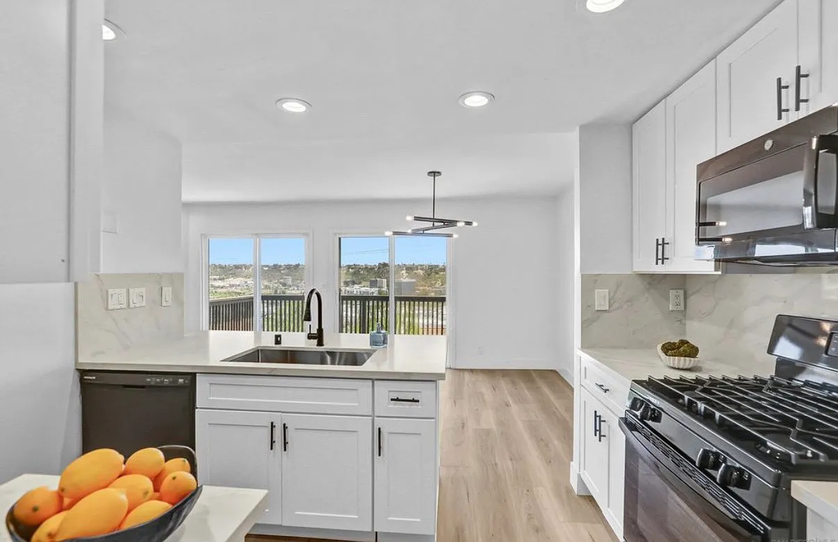 3 bed, 1501 sqft, $4,475 — Photo 4