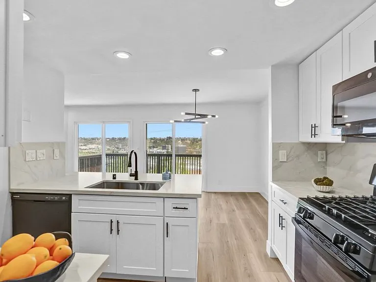 6821 Fashion Hills Blvd — Photo 4