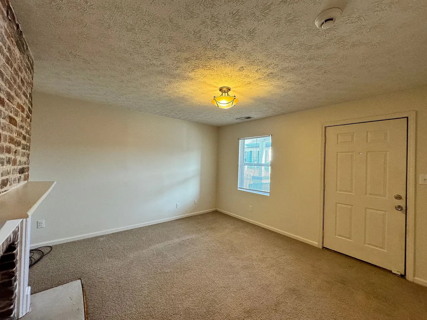 Quaint One Bedroom in Frankfort — Photo 3