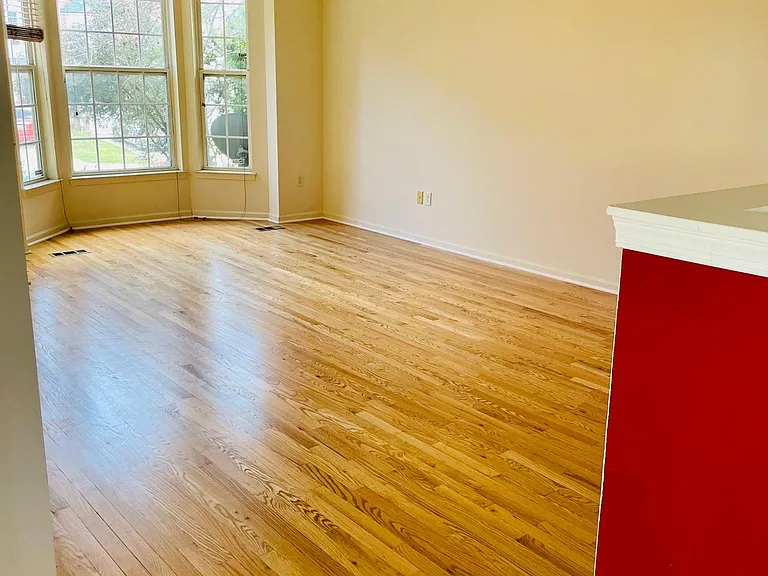 7218 Black Creek Ln — Photo 5