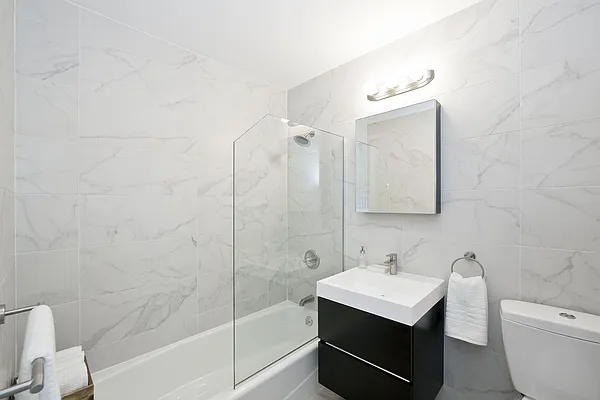 Rented by Compass | media 16