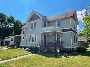 711 19th St, Spirit Lake, IA 51360