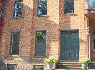 6 Washington Pl, Troy, NY 12180