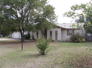 607 Barkley Dr, Hamilton, TX 76531