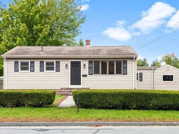 20 Prince St, Fairhaven, MA 02719