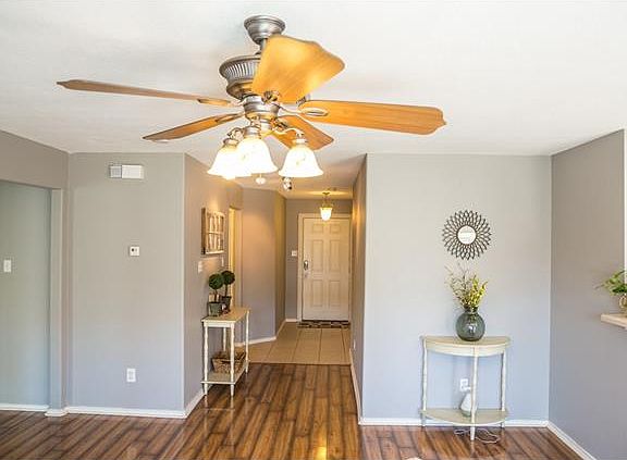 3rd image of 1274 Beechwood Dr