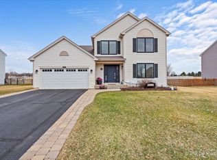 4902 Stillwater Rd, Wonder Lake, IL 60097