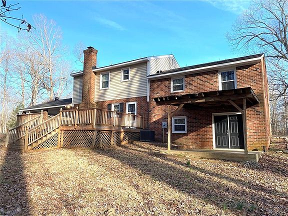 2nd image of 8500 Woodland Dr
