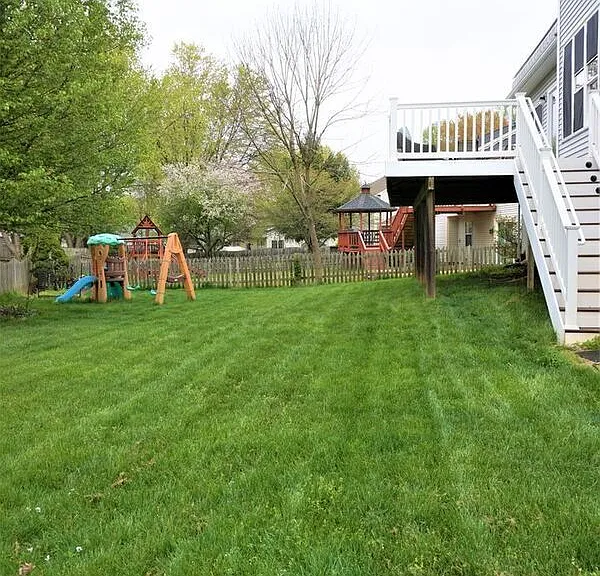 14692 Stratford Dr — Photo 10