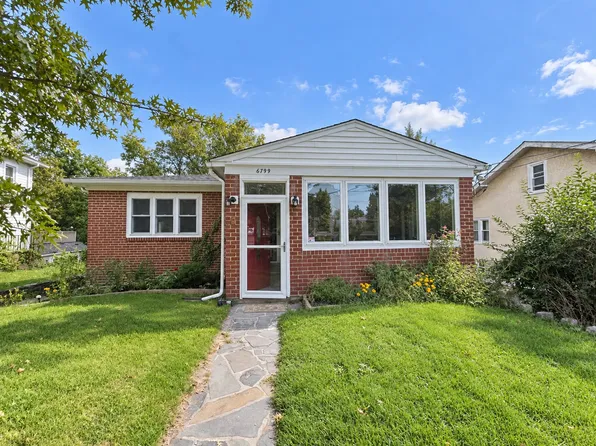 6797 Lawnton St, Philadelphia, PA 19128