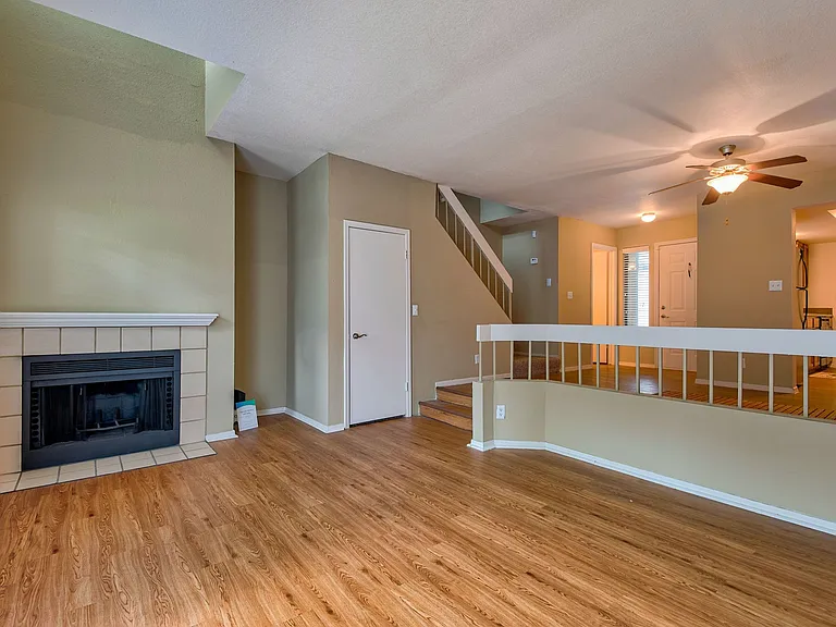9320 S College Ave — Photo 26