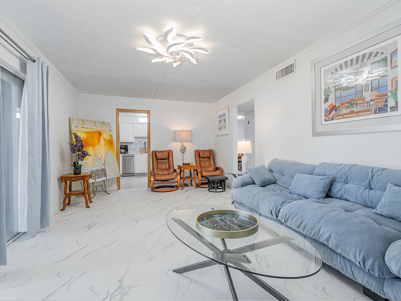4 bed, 2.5 bath, 1747 sqft, $3,995 — Photo 1