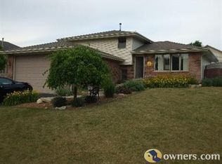 1006 Flagstaff Ln, Joliet, IL 60432