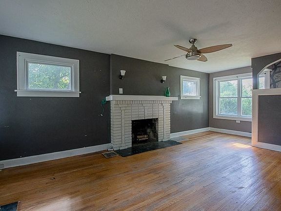2nd image of 8458 Forestview Ave