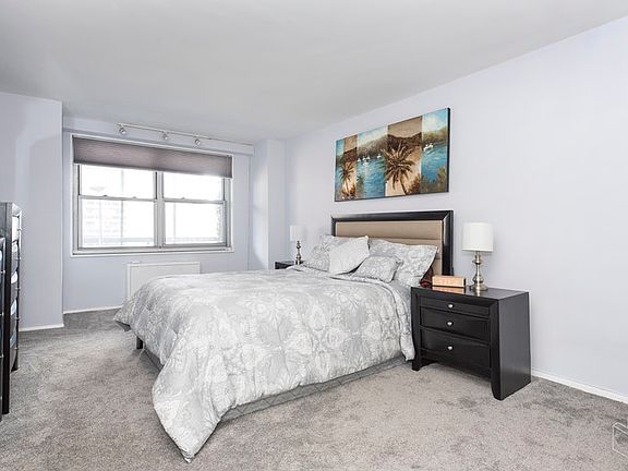 4th image of 7025 Yellowstone Blvd APT 6X