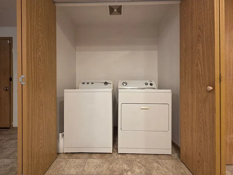 21835 Crest Ln SE — Photo 11