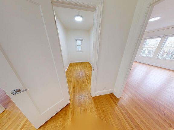 5th image of 140 20th Ave #103