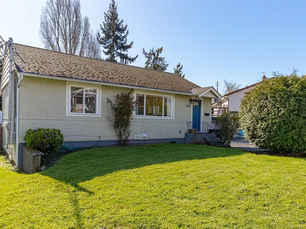 2951 Cedar Hill Rd, Victoria, BC V8T 3H8