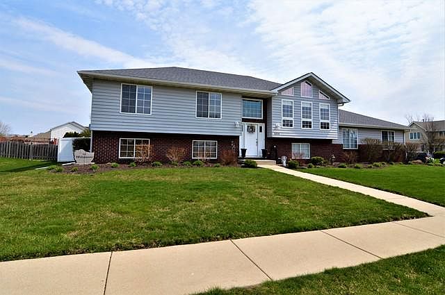 1st image of 504 Feeney Dr