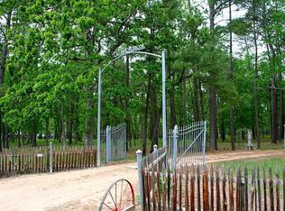 120 Parker Rd, New Waverly, TX 77358