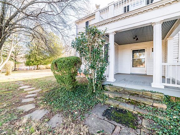 5th image of 1433 Nelson Dr