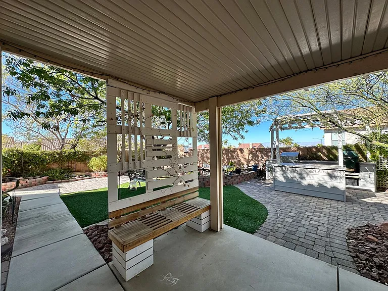 1380 Haven Green Ct — Photo 29