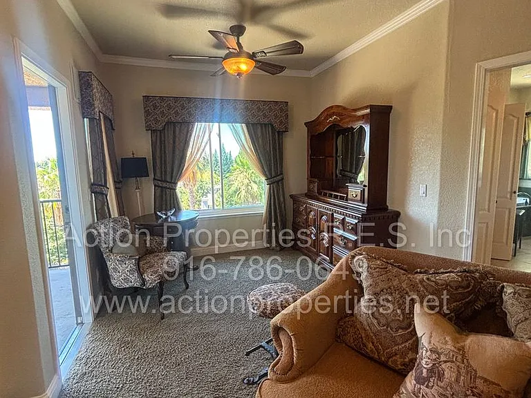 4726 Abbey Hl — Photo 47