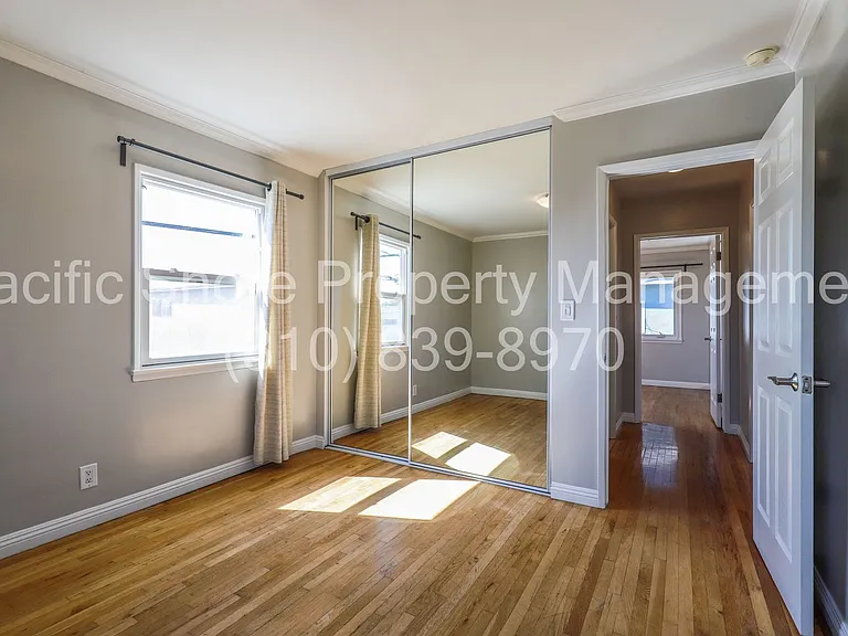 Nebraska Apartments — Photo 9