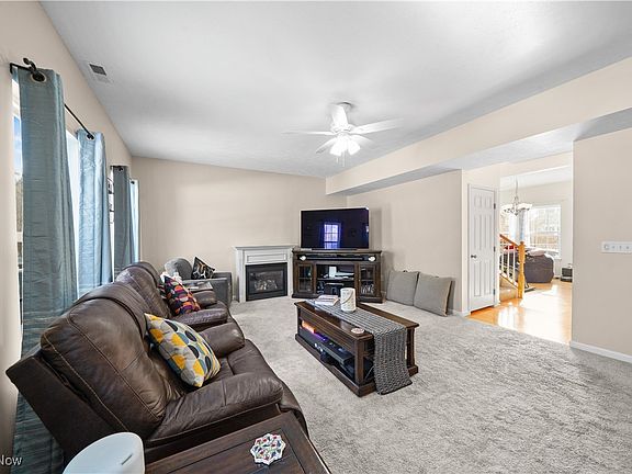5th image of 3209 Fenmore Ln