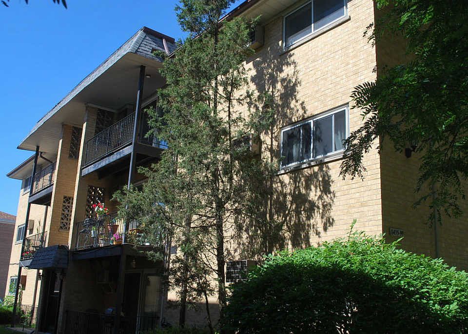 1st image of 8439 W Bryn Mawr Ave #3NE