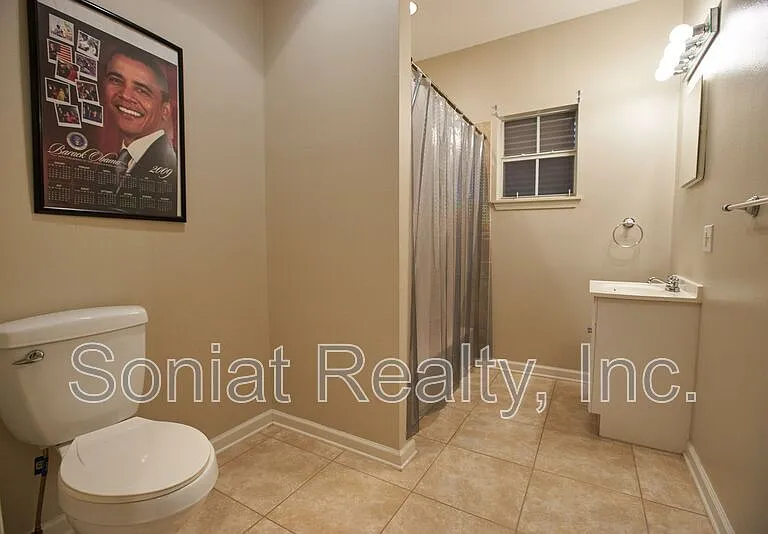 3320 N Prieur St — Photo 7