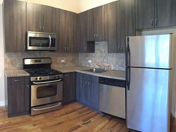 3rd image of 3417 W Melrose St #1