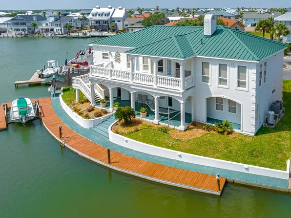 10 Malibu Ln, Rockport, TX 78382