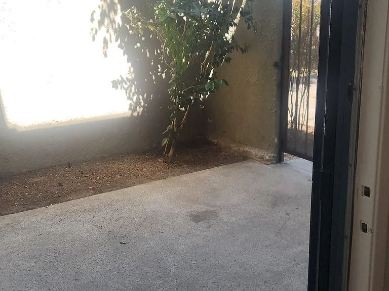 Sherman Pines Apartments — Photo 40