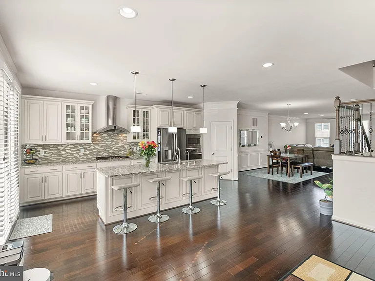 23491 Epperson Sq — Photo 8