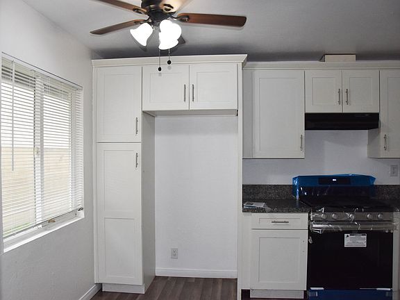 5th image of 411 Kroeger St #A
