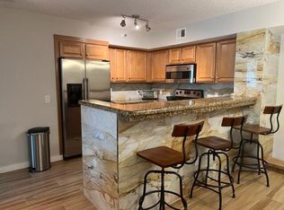 160 Yacht Club Way APT 206, Hypoluxo, FL 33462