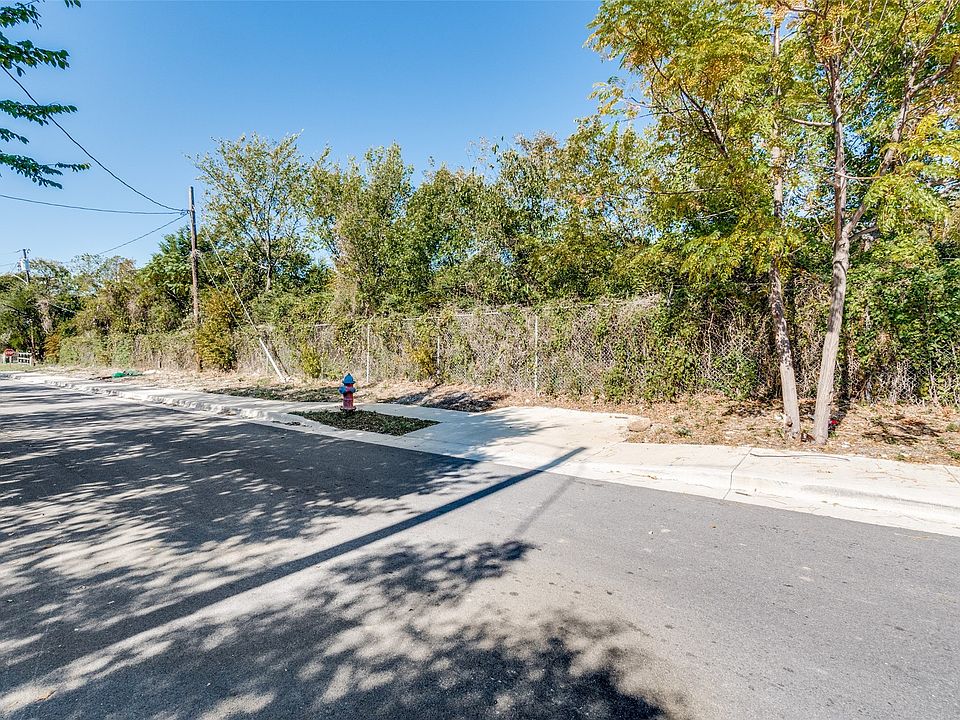 2nd image of Highview St